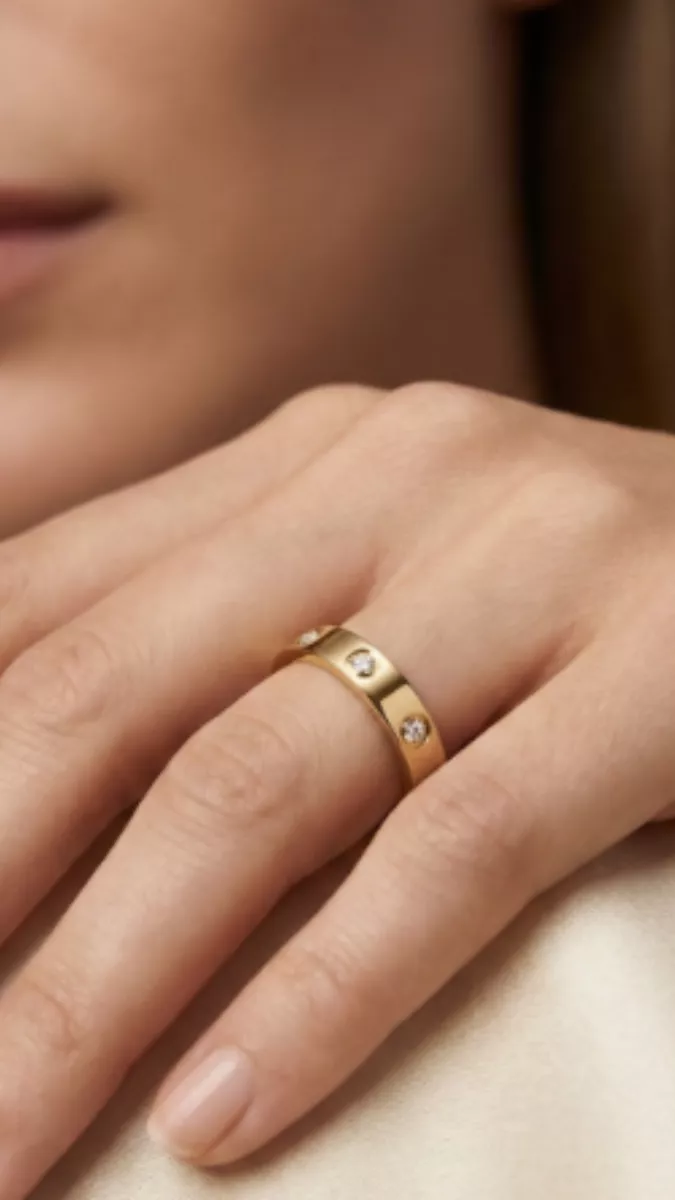 cartier ring close up diagonal hand premium editorial highlights